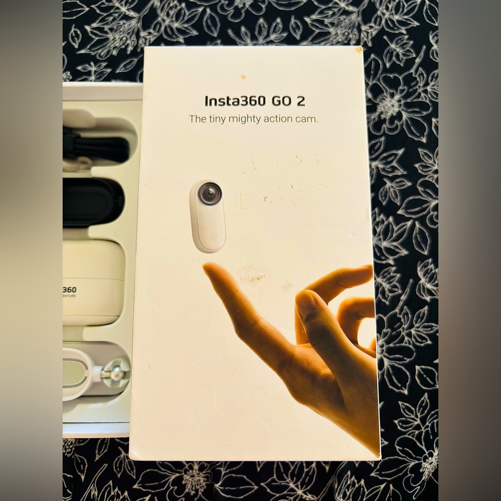 Insta360 Go 2